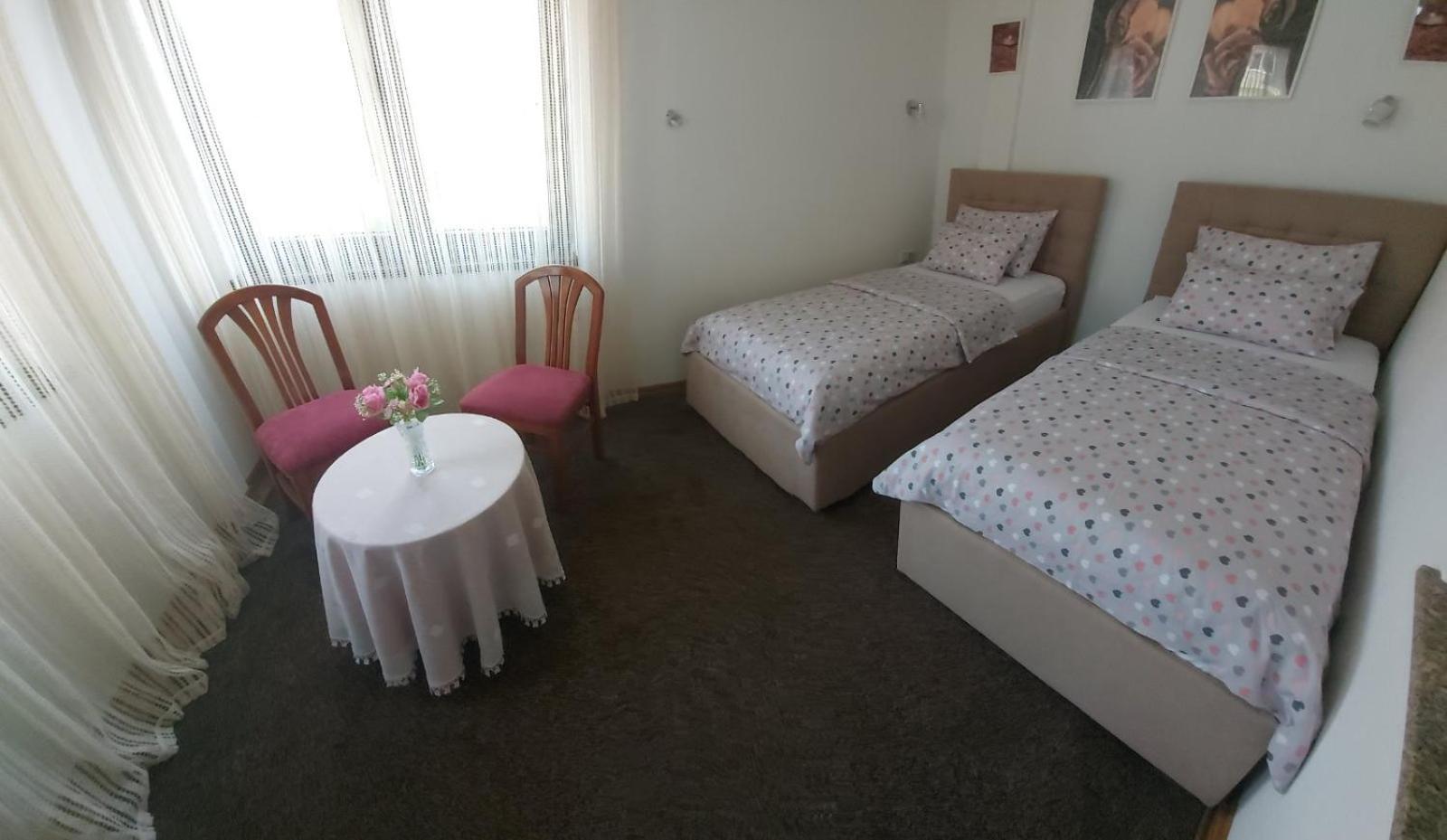 Bed & Breakfast Sjaj SJJ Habitación foto
